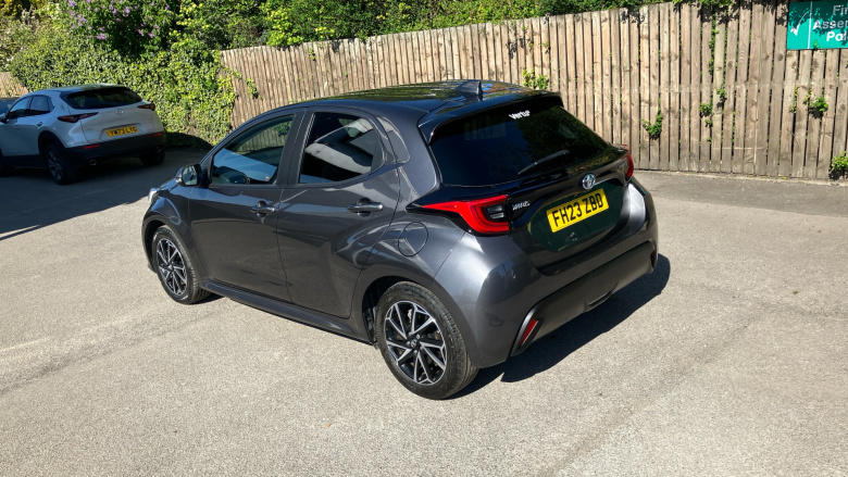 Toyota Yaris 1.5 Hybrid Design 5dr CVT Hybrid Hatchback